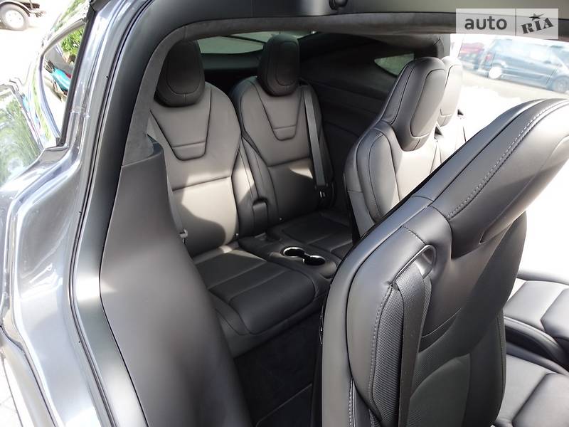 Внедорожник / Кроссовер Tesla Model X 2016 в Днепре