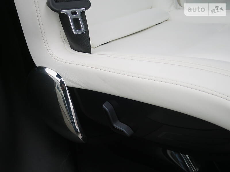 Позашляховик / Кросовер Tesla Model X 2016 в Києві