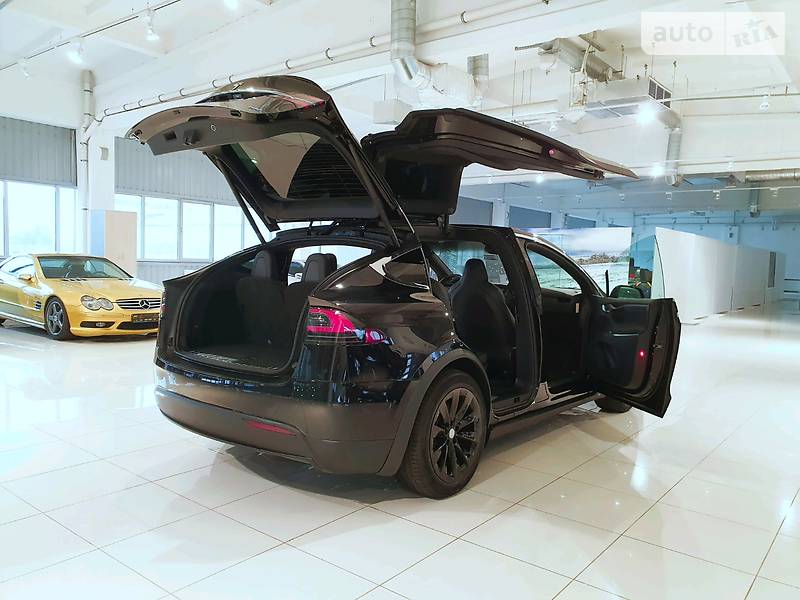 Позашляховик / Кросовер Tesla Model X 2018 в Києві фото 11 Позашляховик / Кросовер Tesla Model X 2018 в Києві