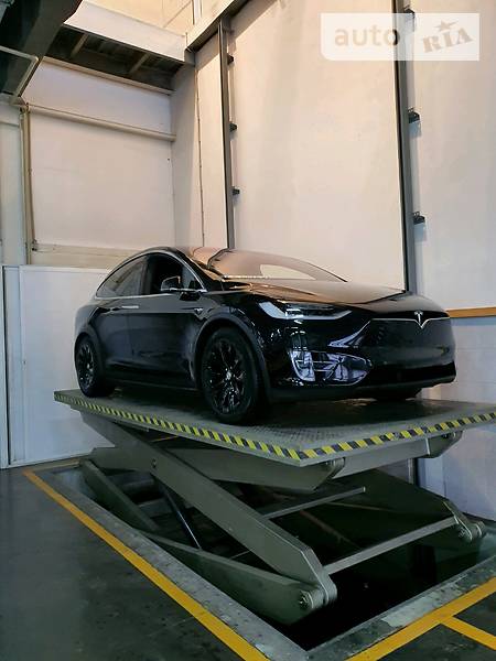 Позашляховик / Кросовер Tesla Model X 2018 в Києві фото 3 Позашляховик / Кросовер Tesla Model X 2018 в Києві