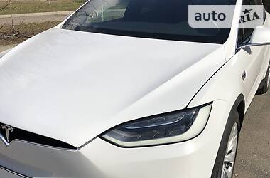 Позашляховик / Кросовер Tesla Model X 2018 в Києві