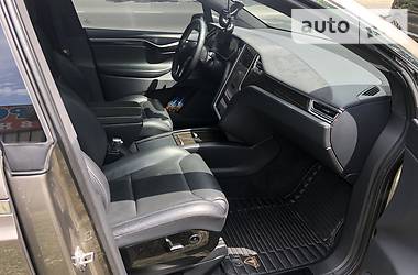 Внедорожник / Кроссовер Tesla Model X 2016 в 