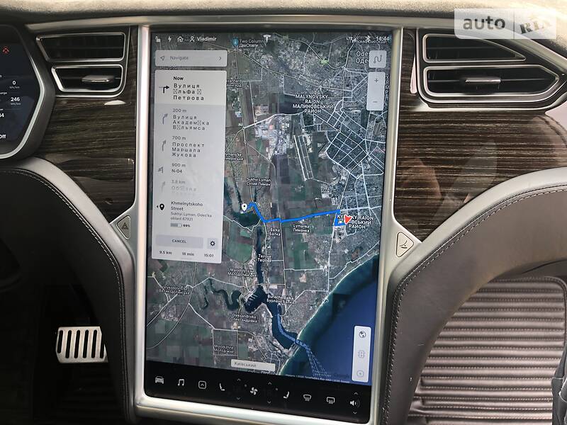 Внедорожник / Кроссовер Tesla Model X 2016 в Одессе