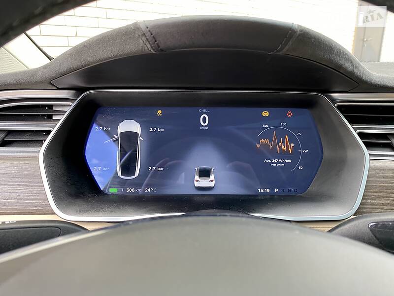 Хэтчбек Tesla Model X 2016 в Сторожинце
