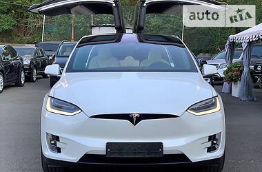 Внедорожник / Кроссовер Tesla Model X 2020 в Киеве