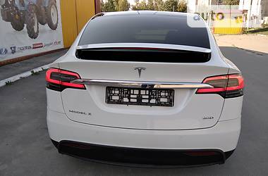 Внедорожник / Кроссовер Tesla Model X 2016 в Каменец-Подольском