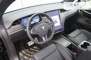 Внедорожник / Кроссовер Tesla Model X 2020 в Киеве