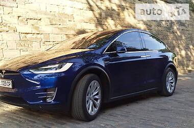 Позашляховик / Кросовер Tesla Model X 2018 в Миколаєві