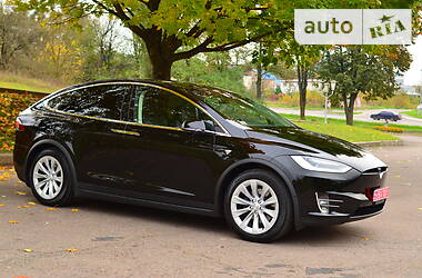 Внедорожник / Кроссовер Tesla Model X 2018 в 