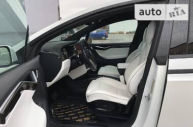 Позашляховик / Кросовер Tesla Model X 2016 в Києві