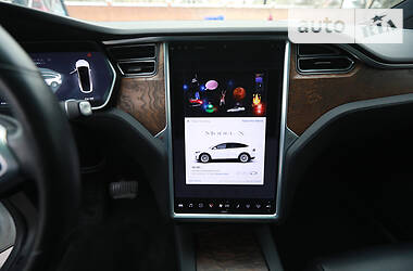 Хэтчбек Tesla Model X 2017 в Коломые