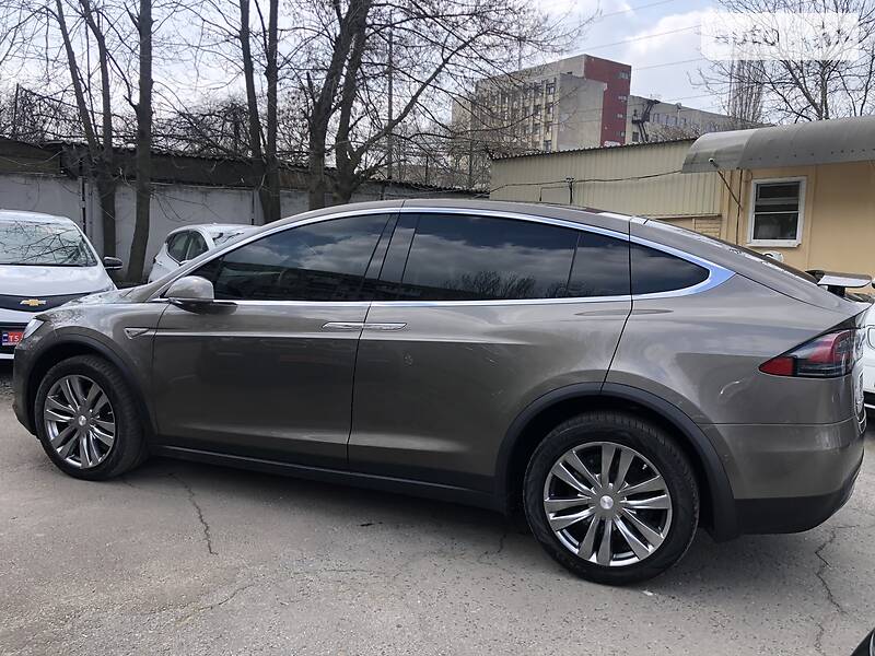 Внедорожник / Кроссовер Tesla Model X 2016 в Одессе