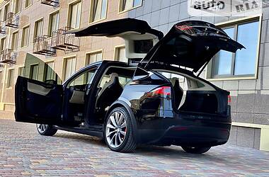 Позашляховик / Кросовер Tesla Model X 2016 в Одесі