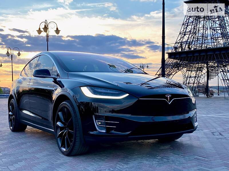 Позашляховик / Кросовер Tesla Model X 2018 в Харкові