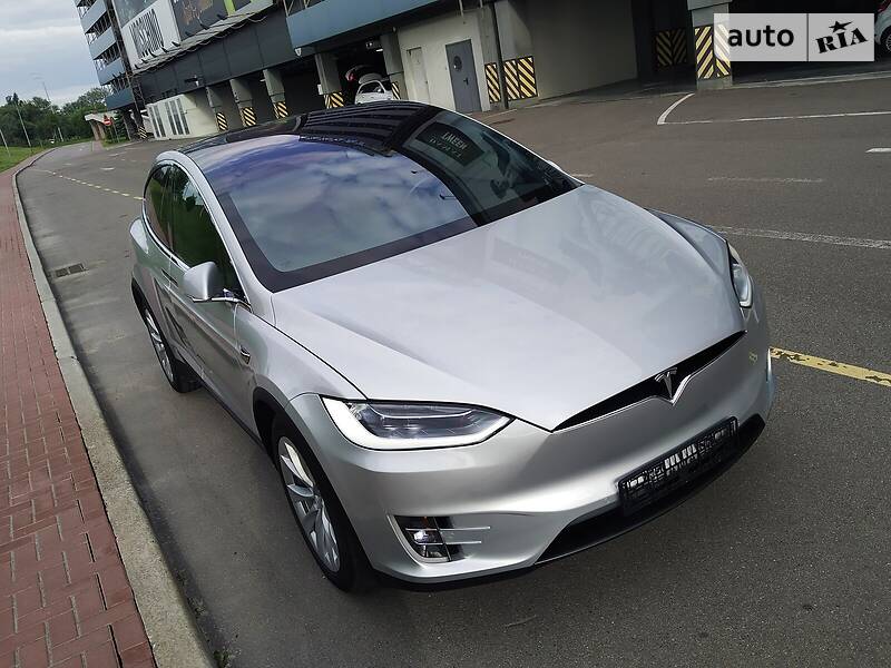 Внедорожник / Кроссовер Tesla Model X 2018 в Киеве
