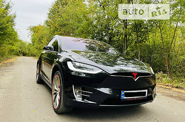 Хэтчбек Tesla Model X 2016 в Запорожье