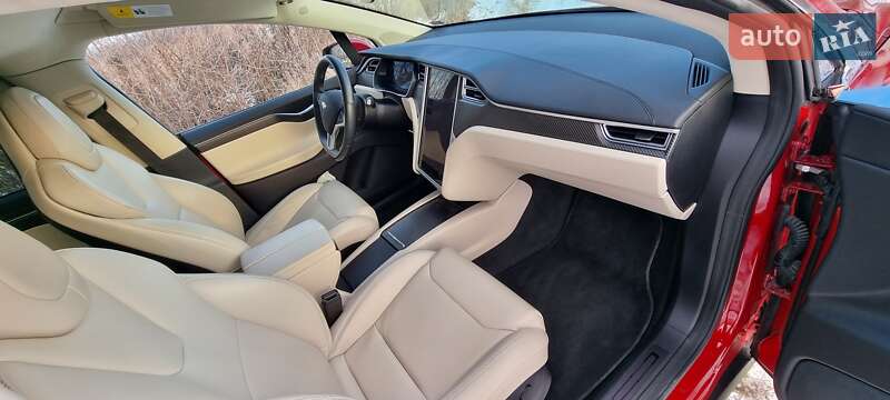 Позашляховик / Кросовер Tesla Model X 2018 в Києві фото 5 Позашляховик / Кросовер Tesla Model X 2018 в Києві