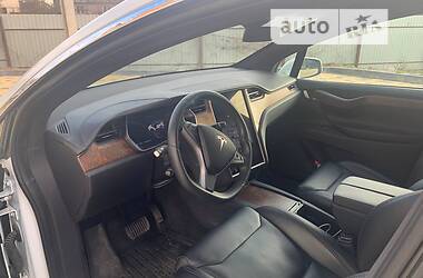 Внедорожник / Кроссовер Tesla Model X 2019 в Киеве