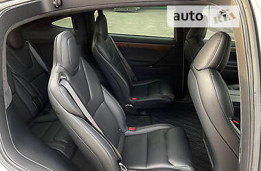 Внедорожник / Кроссовер Tesla Model X 2020 в 