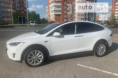 Внедорожник / Кроссовер Tesla Model X 2016 в Тернополе
