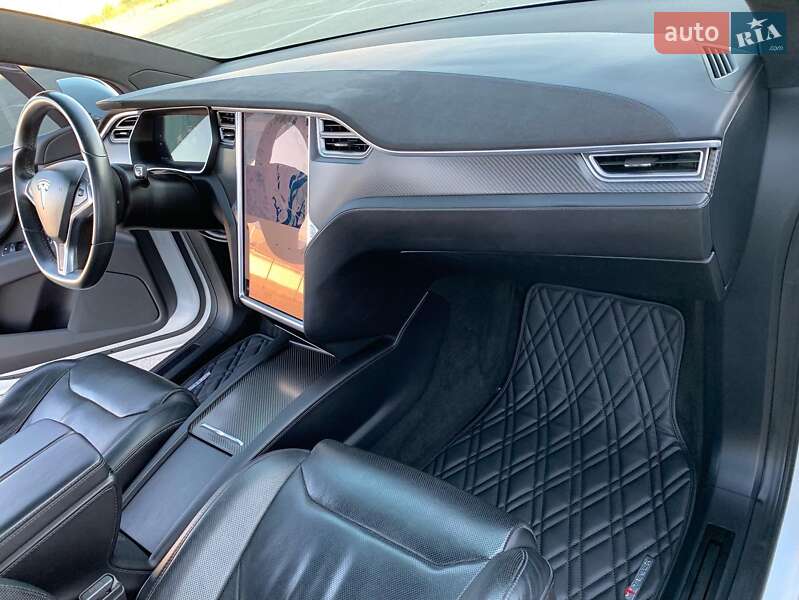 Внедорожник / Кроссовер Tesla Model X 2016 в Киеве фото 10 Внедорожник / Кроссовер Tesla Model X 2016 в Киеве