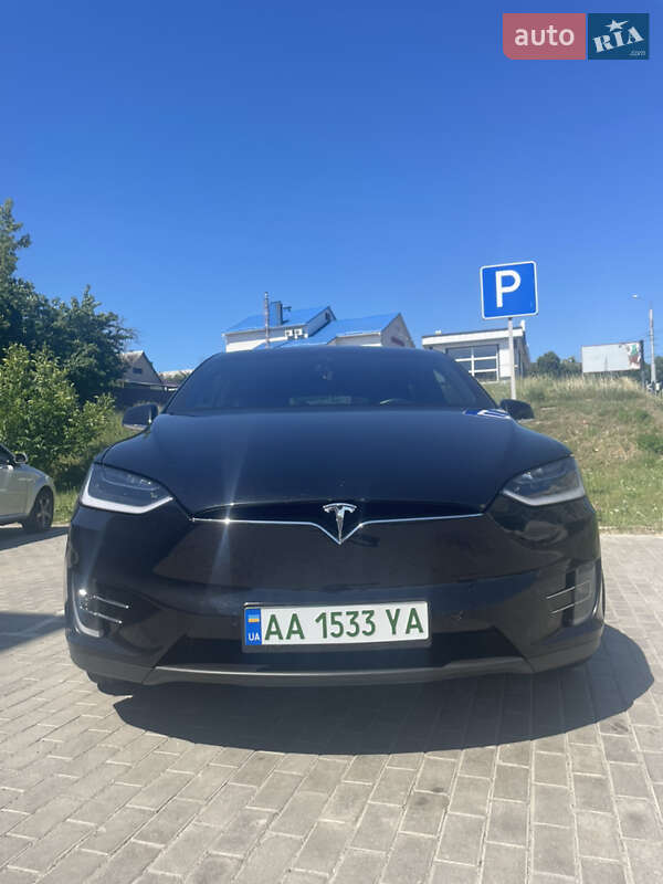Позашляховик / Кросовер Tesla Model X 2016 в Сумах