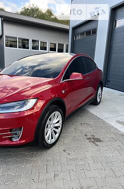 Внедорожник / Кроссовер Tesla Model X 2018 в Черновцах