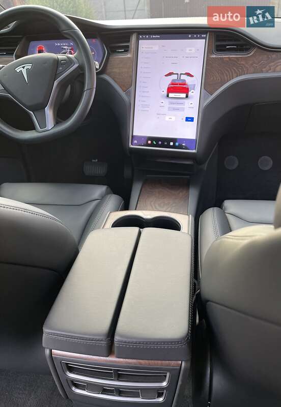 Позашляховик / Кросовер Tesla Model X 2019 в Києві фото 14 Позашляховик / Кросовер Tesla Model X 2019 в Києві
