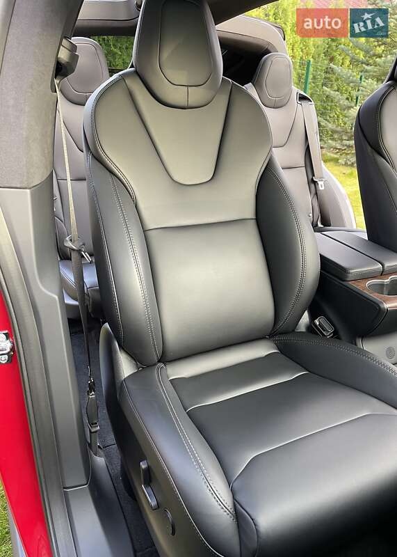 Позашляховик / Кросовер Tesla Model X 2019 в Києві фото 20 Позашляховик / Кросовер Tesla Model X 2019 в Києві
