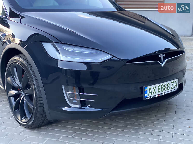 Внедорожник / Кроссовер Tesla Model X 2018 в 