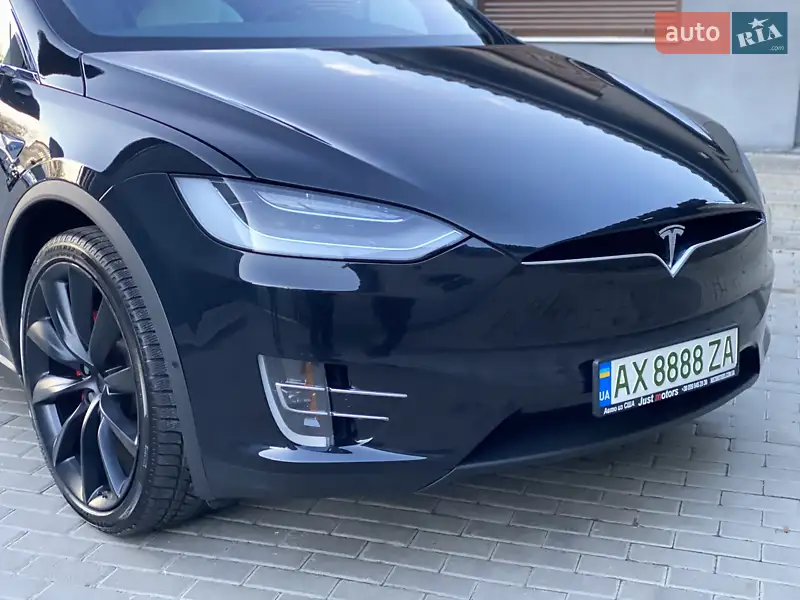 Внедорожник / Кроссовер Tesla Model X 2018 в 