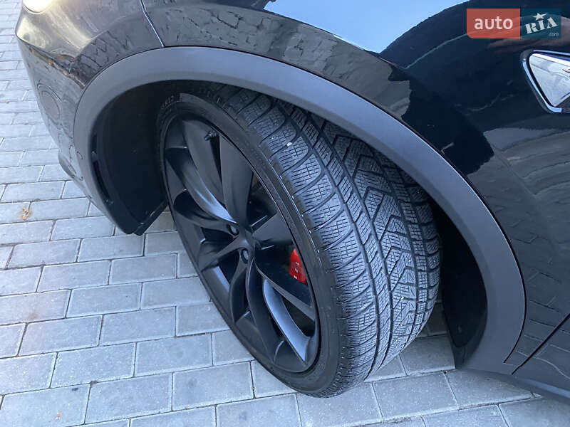 Внедорожник / Кроссовер Tesla Model X 2018 в Харькове