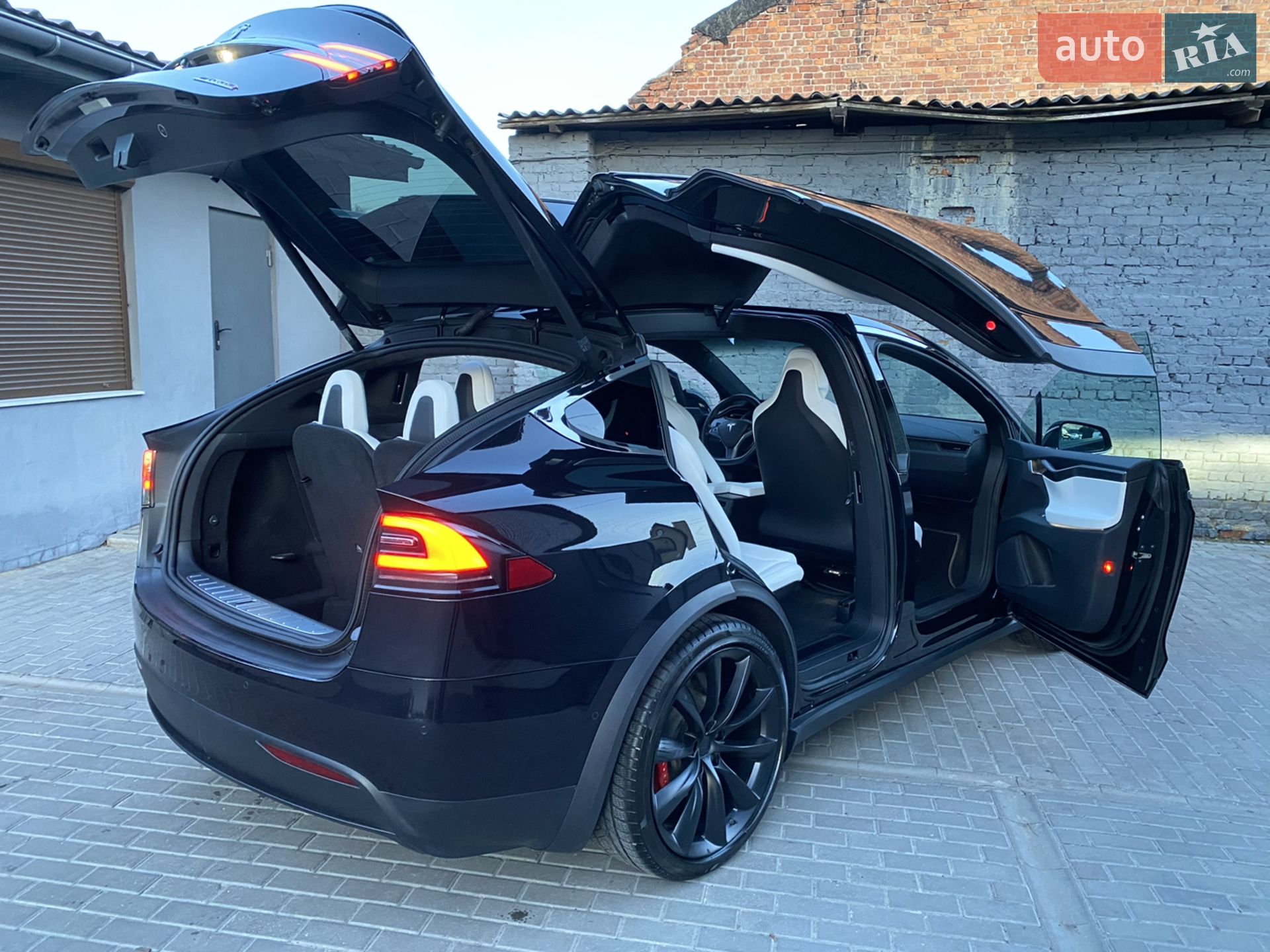 2018 Tesla Model X - мініатюра 31