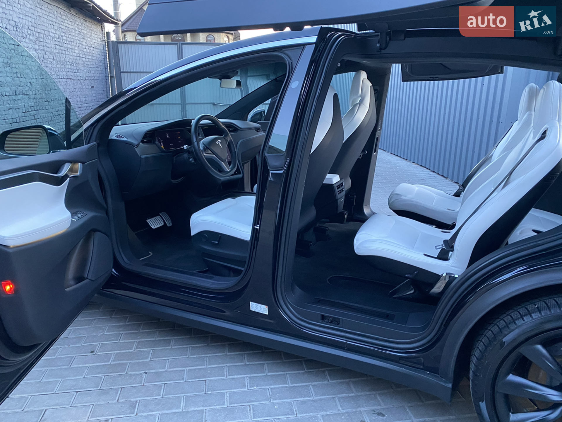 2018 Tesla Model X - мініатюра 36