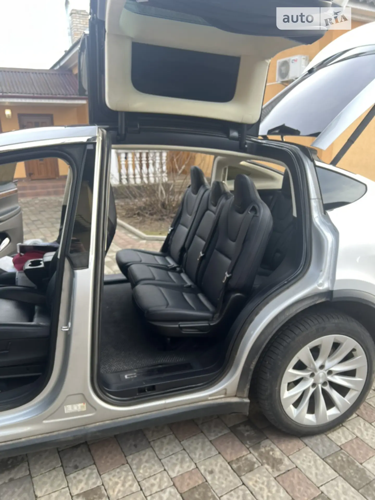 2018 Tesla Model X - мініатюра 9
