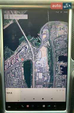 Внедорожник / Кроссовер Tesla Model X 2016 в Киеве