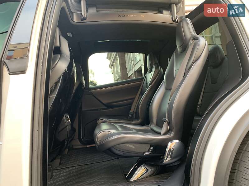 Внедорожник / Кроссовер Tesla Model X 2016 в Киеве фото 13 Внедорожник / Кроссовер Tesla Model X 2016 в Киеве