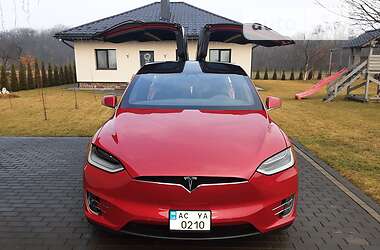 Внедорожник / Кроссовер Tesla Model X 2016 в Луцке