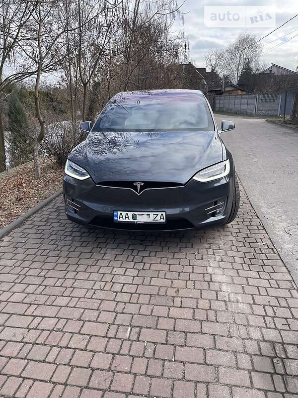 Tesla Model X 2017