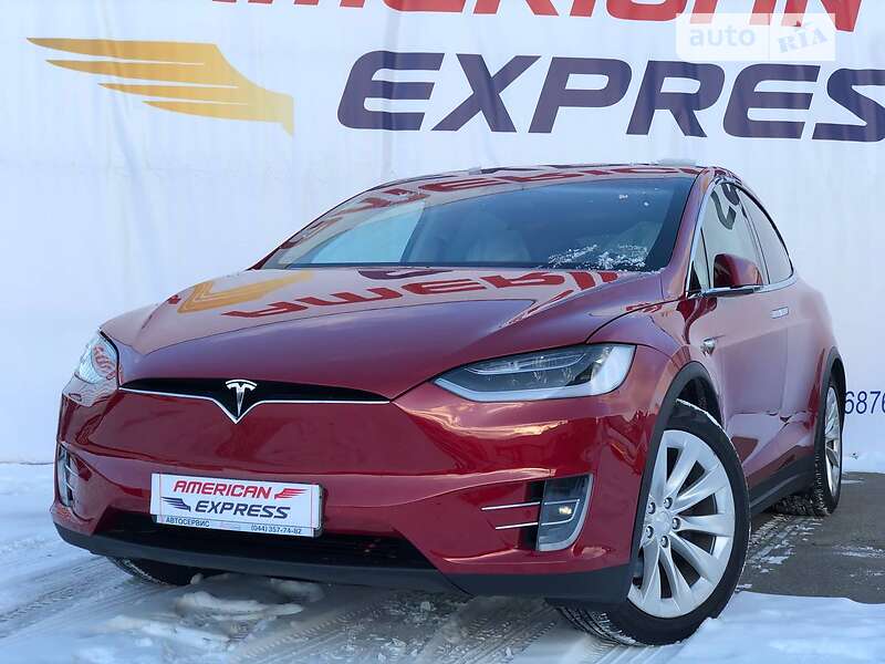 Внедорожник / Кроссовер Tesla Model X 2018 в 