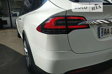 Внедорожник / Кроссовер Tesla Model X 2019 в 