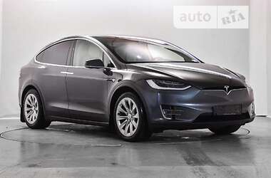 Внедорожник / Кроссовер Tesla Model X 2018 в 