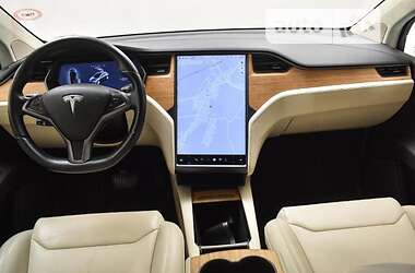 Внедорожник / Кроссовер Tesla Model X 2018 в 