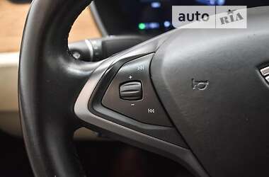 Внедорожник / Кроссовер Tesla Model X 2018 в 