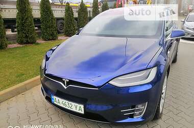 Позашляховик / Кросовер Tesla Model X 2017 в Києві