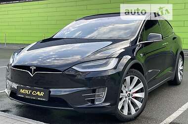 Позашляховик / Кросовер Tesla Model X 2017 в Києві