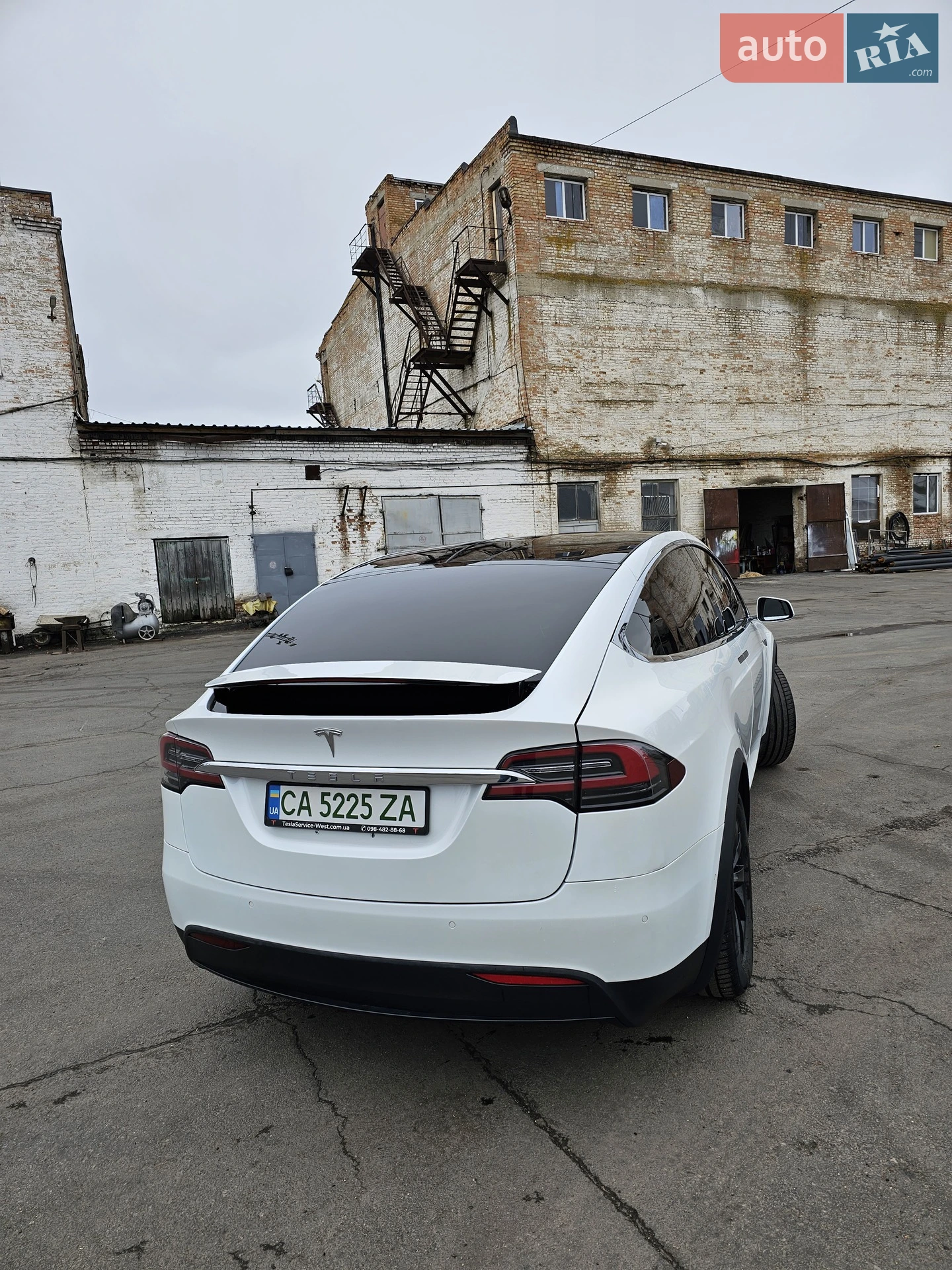 2016 Tesla Model X - мініатюра 9