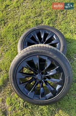 Внедорожник / Кроссовер Tesla Model X 2018 в Одессе фото 2 Внедорожник / Кроссовер Tesla Model X 2018 в Одессе