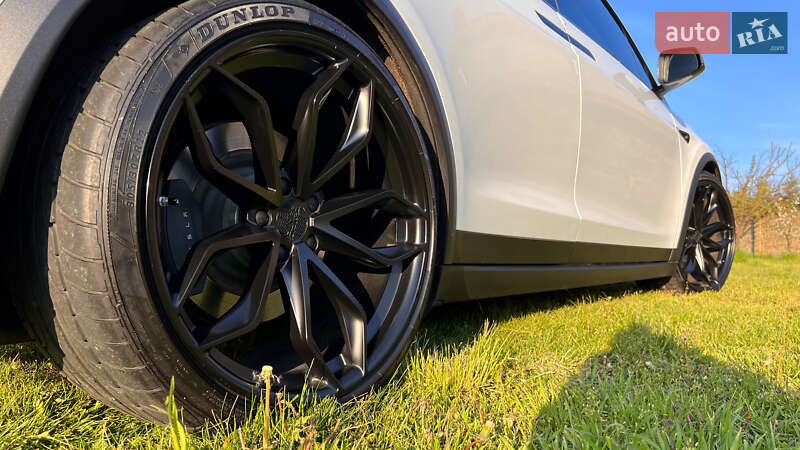 Позашляховик / Кросовер Tesla Model X 2018 в Одесі