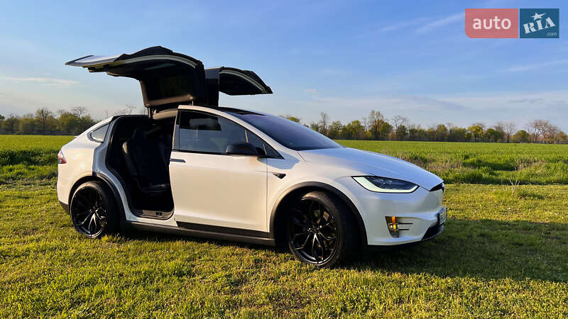 Внедорожник / Кроссовер Tesla Model X 2018 в Одессе фото 20 Внедорожник / Кроссовер Tesla Model X 2018 в Одессе